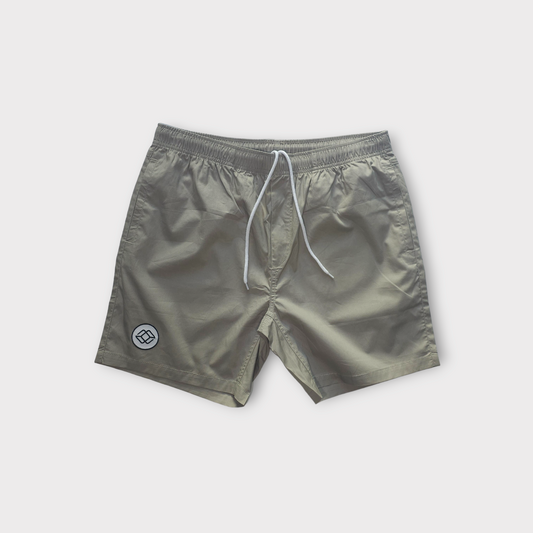 AKI x CHI - DAVI Shorts in Sand