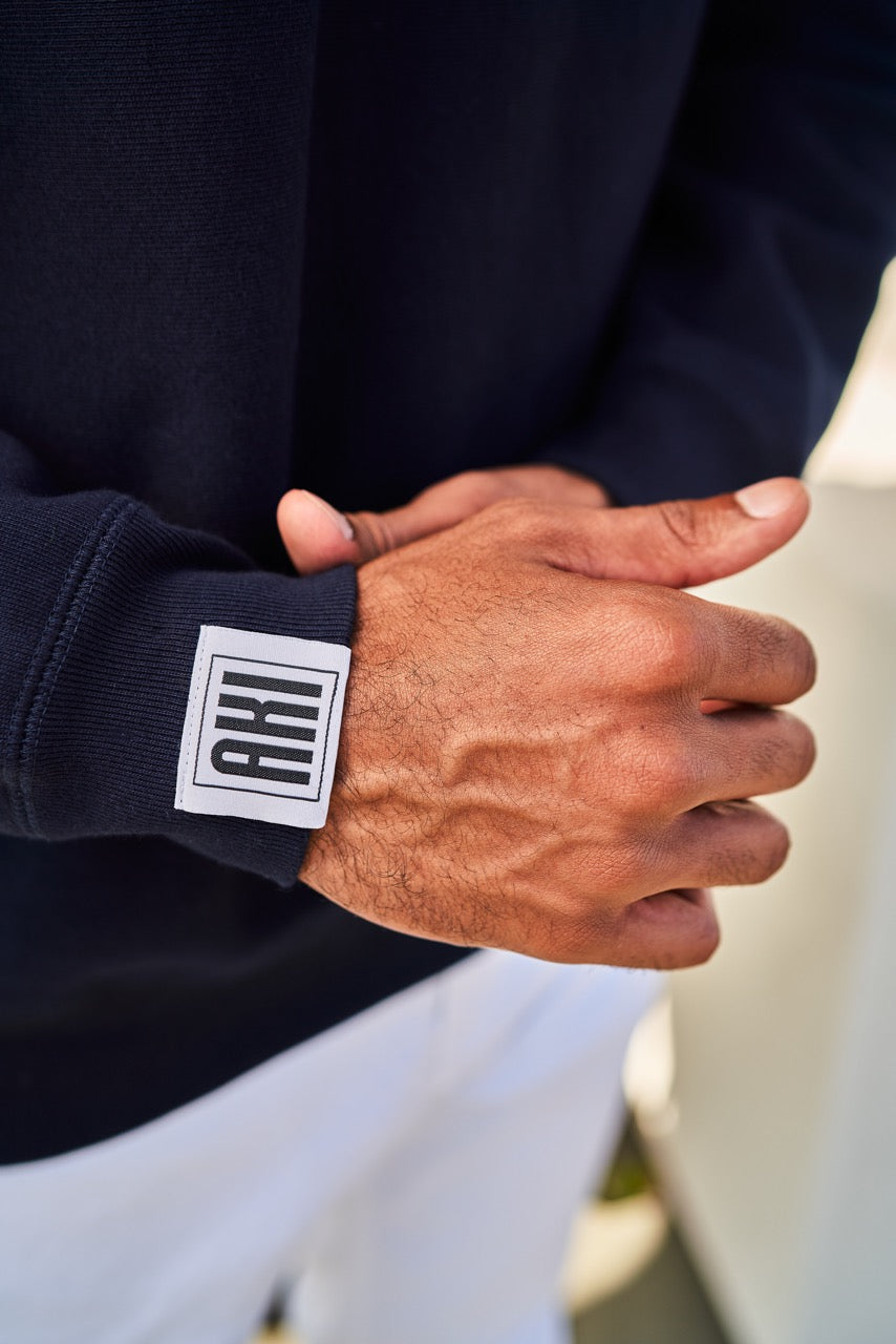 AKI CREW IN NAVY - WHITE LOGO