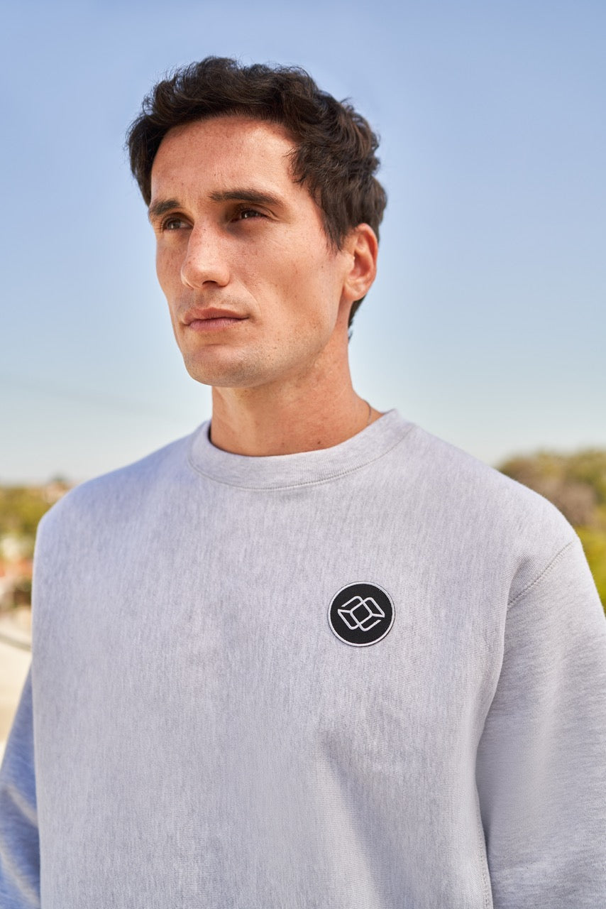 AKI CREW IN GREY - BLACK LOGO