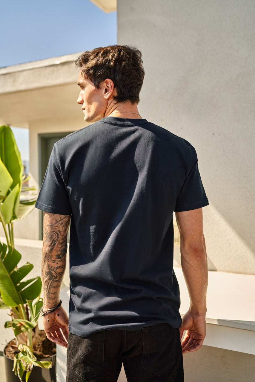 LAINE TEE IN NAVY - BLACK LOGO