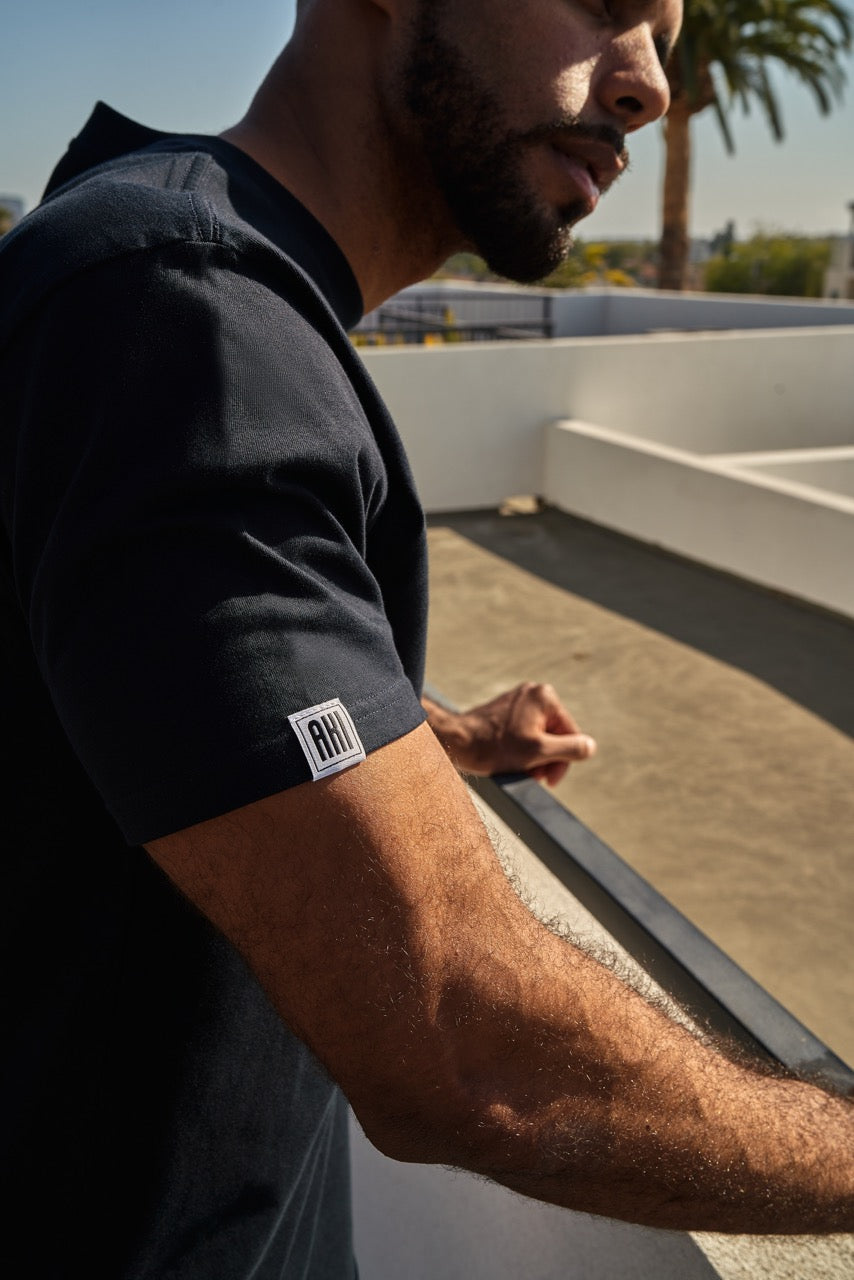 LAINE TEE IN NAVY - WHITE LOGO