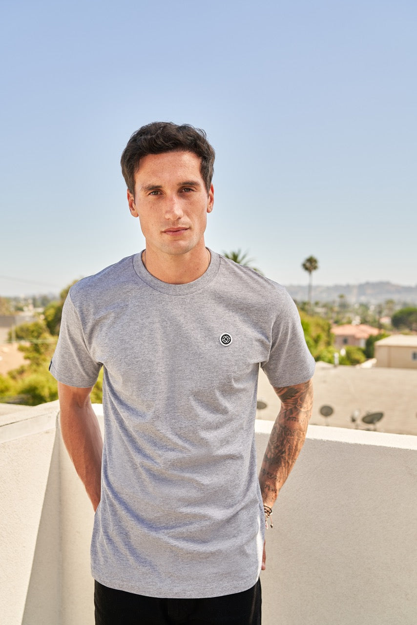 LAINE TEE IN GREY - BLACK LOGO