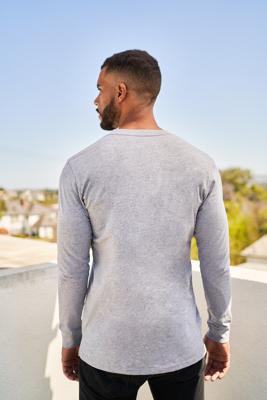 TALI TEE IN GREY - BLACK LOGO