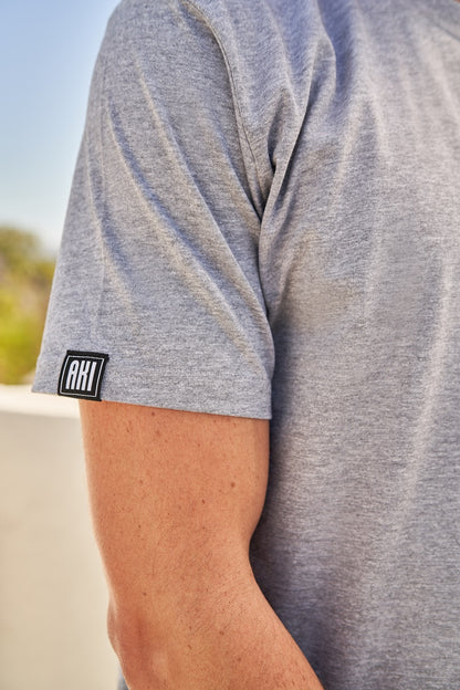 LAINE TEE IN GREY - BLACK LOGO