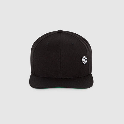DAVI CAP IN BLACK - WHITE LOGO
